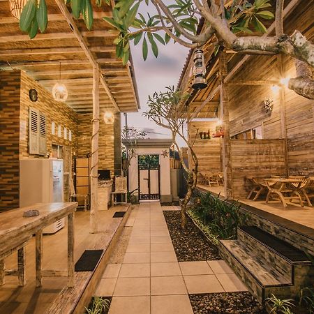 Pange Hostel Lembongan Nusa Lembongan Exterior foto